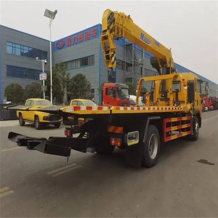 莒县附近小随车吊出租电话，轻松解决搬运烦恼